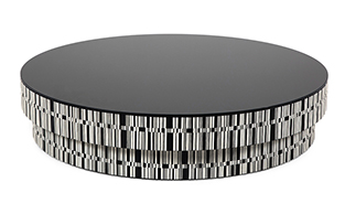 BLACK & WHITE OPTIC TABLE