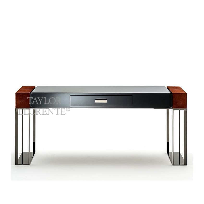 design-console-table-black-lacquered-02.jpg