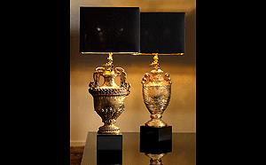 SCULPTURAL TABLE LAMP GOLD MAJOLICA