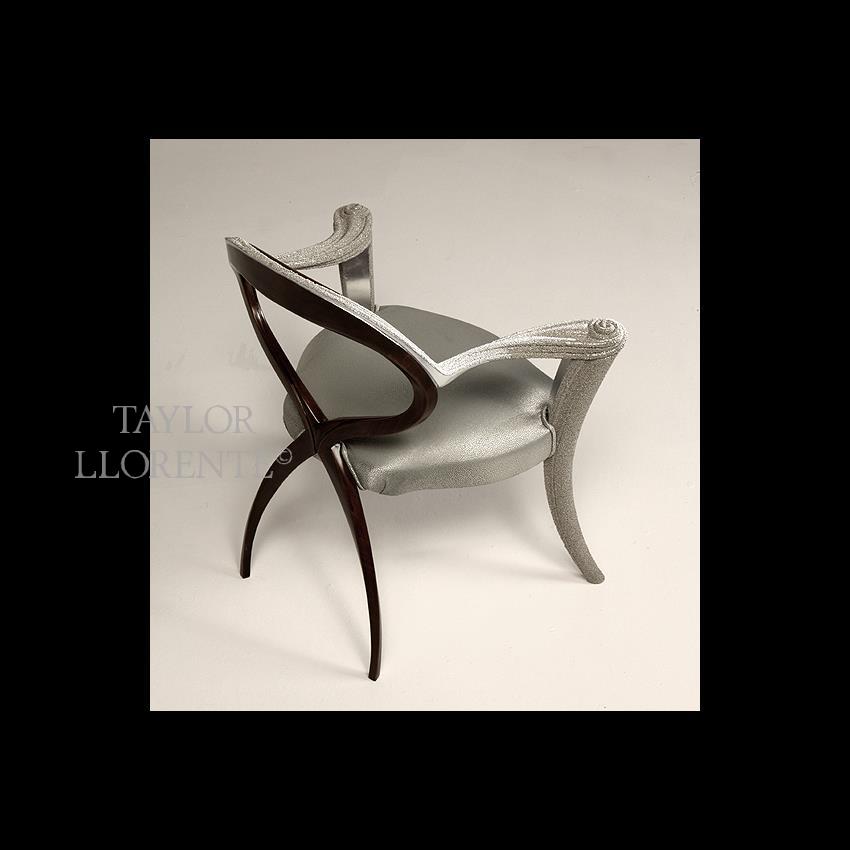 dining armchair with sculptural silluette 