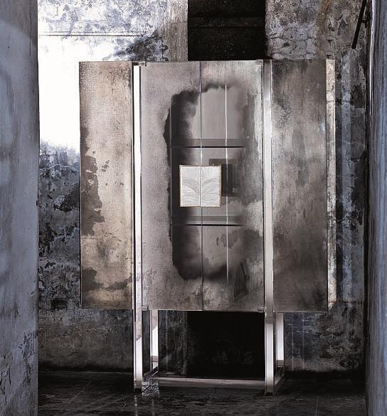 venetian-glass-cabinet.jpg