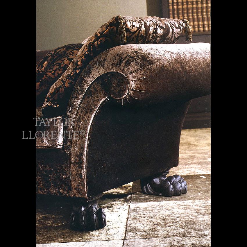 lion-paw-sofa-detail.jpg