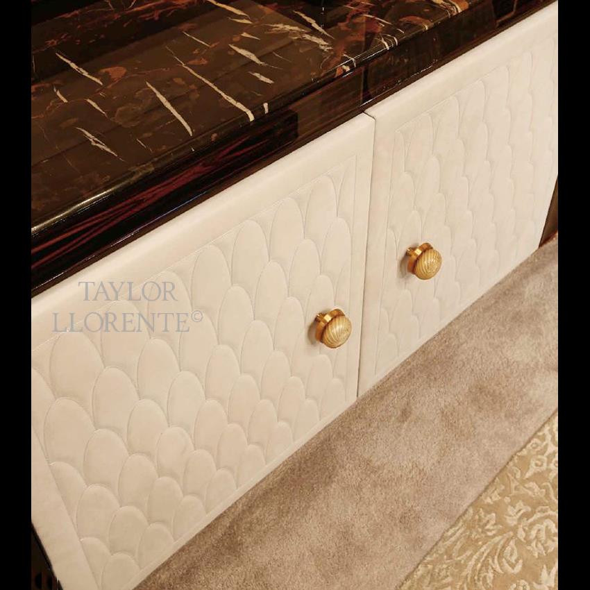 luxury-ebony-sideboard-detail.jpg