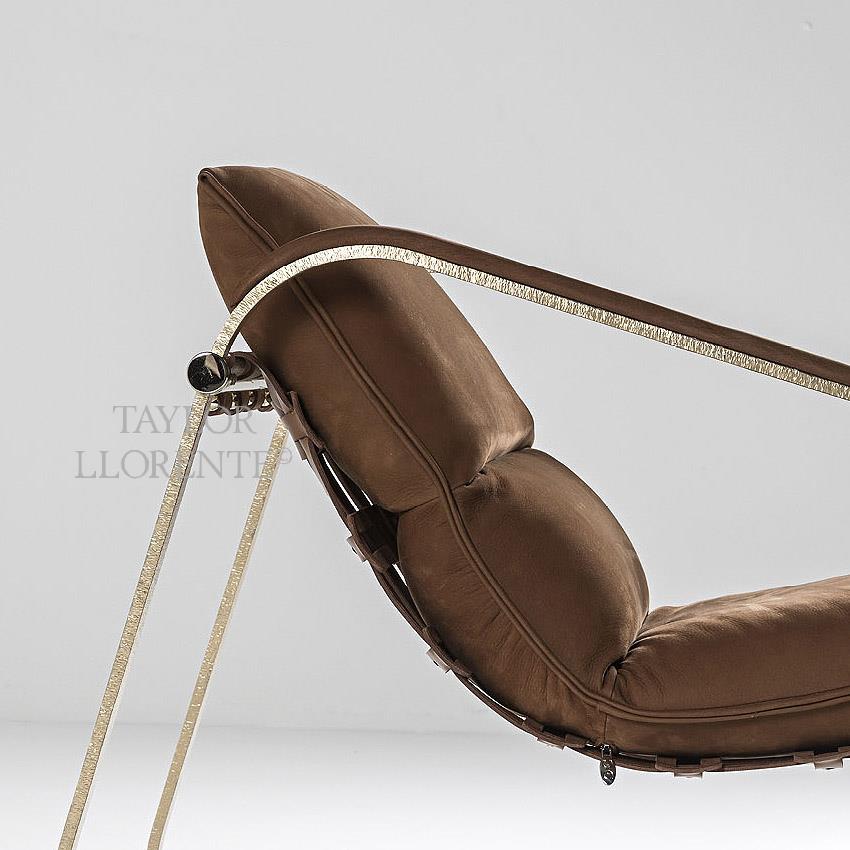 modern-sculptural-armchair-pro825-02.jpg