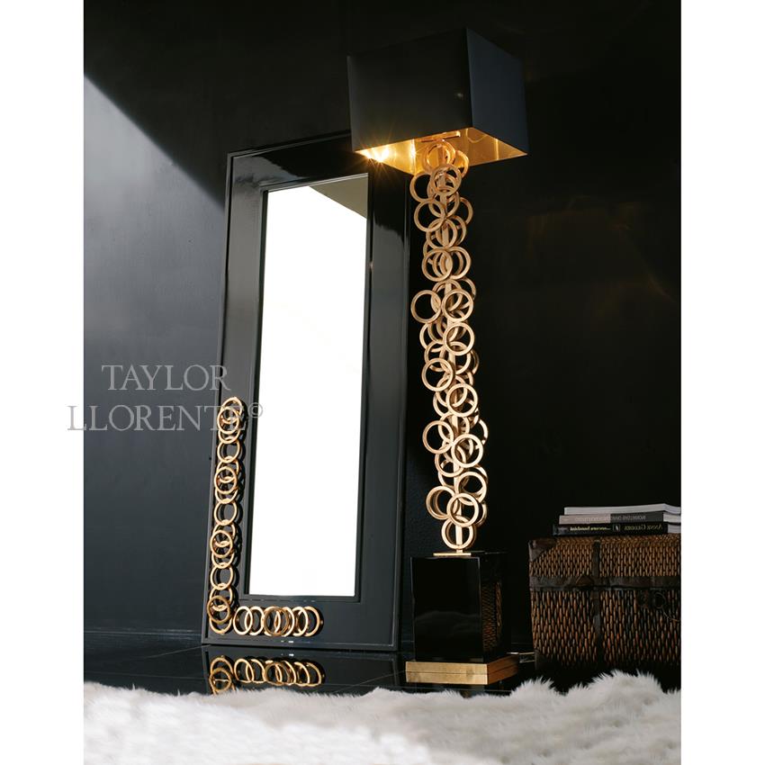 sculptural-floor-lamp-gold-01.jpg