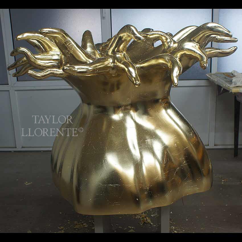 sculptural-table-pr841-01-goldleaf.jpg