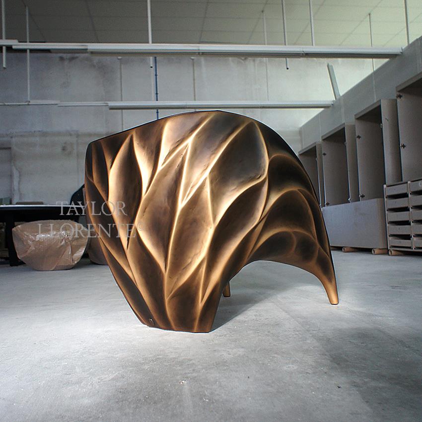 sculptured-armchair-fiberglass-01.jpg