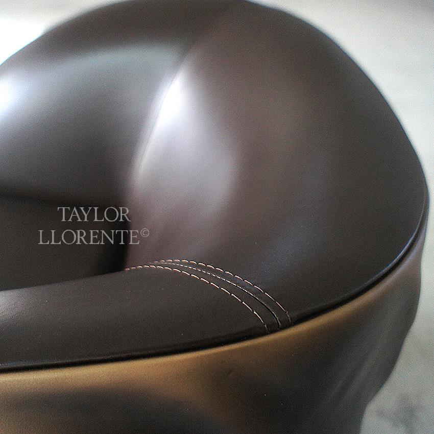 sculptured-armchair-fiberglass-03.jpg