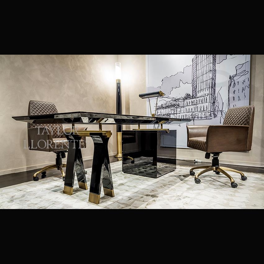 black-lacquered-desk-01.jpg