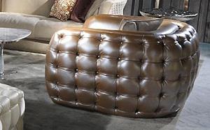 BUTTONED CLUB ARMCHAIR WITH METAL CHAIN